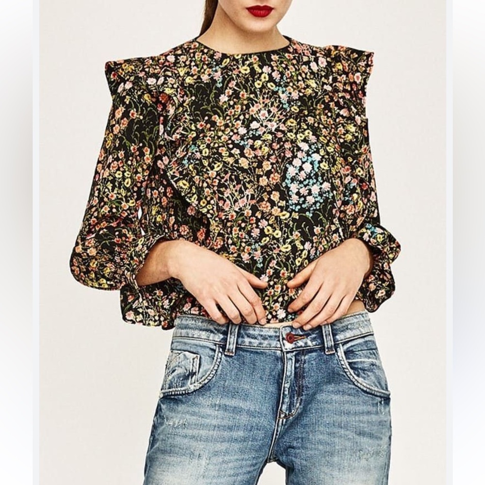 Zara Basic Floral Ruffle Blouse Size Small Women’s